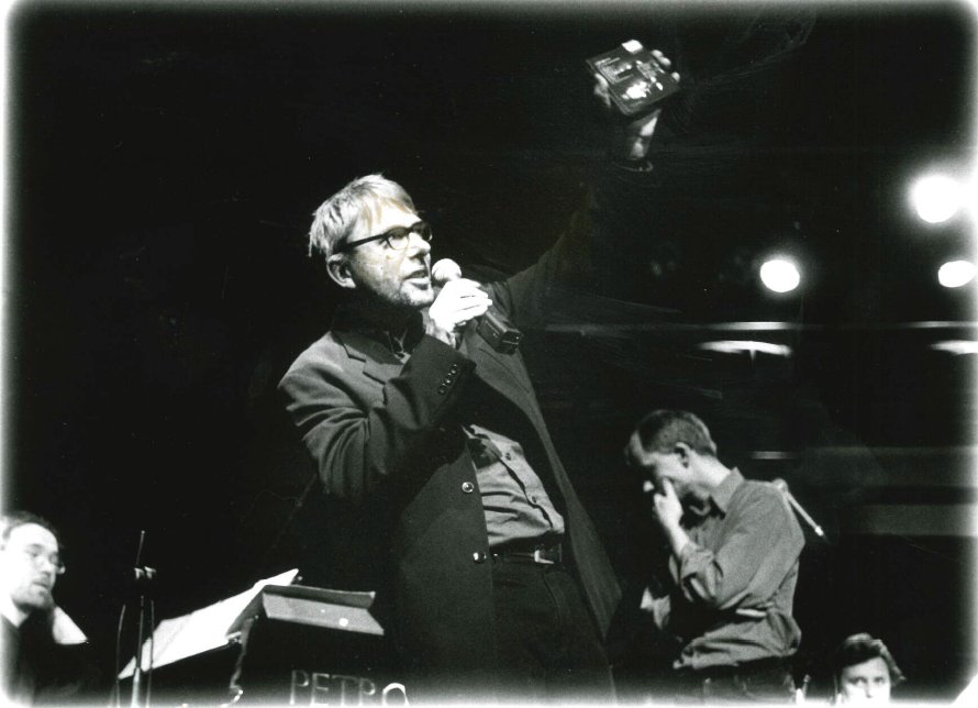 Filip Topol a Agon Orchestra - křest alba 2001.jpeg