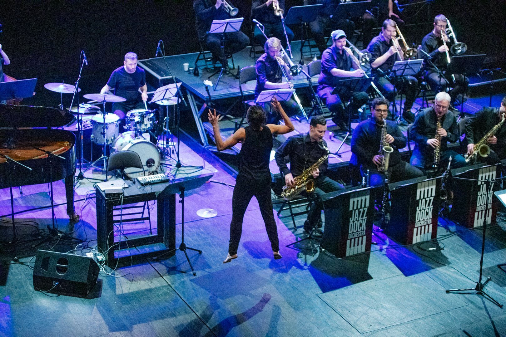 Jazz Dock Orchestra - Neočekávaná setkání